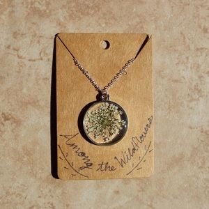 QUEEN ANNE'S LACE NECKLACE